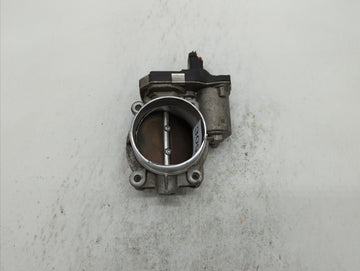 2016-2019 Chevrolet Silverado 1500 Throttle Body P/N:12669536AA 12676296AA, 12676296A Fits Fits 2016 2017 2018 2019 OEM Used Auto Parts