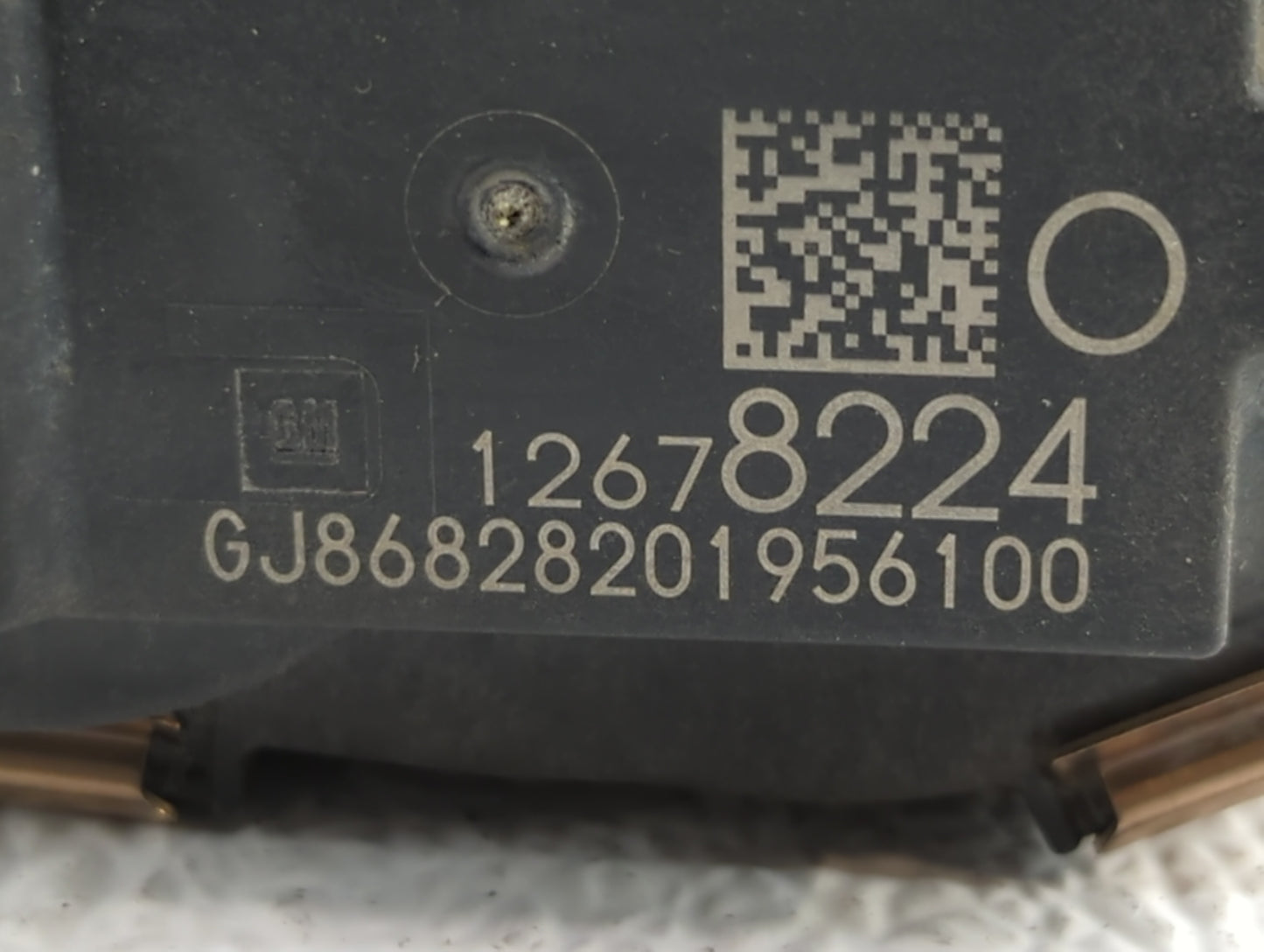 2014-2019 Chevrolet Silverado 1500 Throttle Body P/N:12678224 12617792 Fits Fits 2014 2015 2016 2017 2018 2019 OEM Used Auto