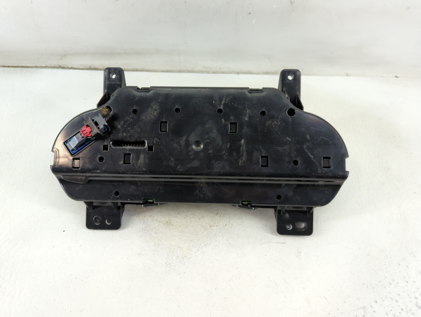 2018 Chevrolet Silverado 1500 Instrument Cluster Speedometer Gauges P/N:84298025 Fits OEM Used Auto Parts - Oemusedautoparts