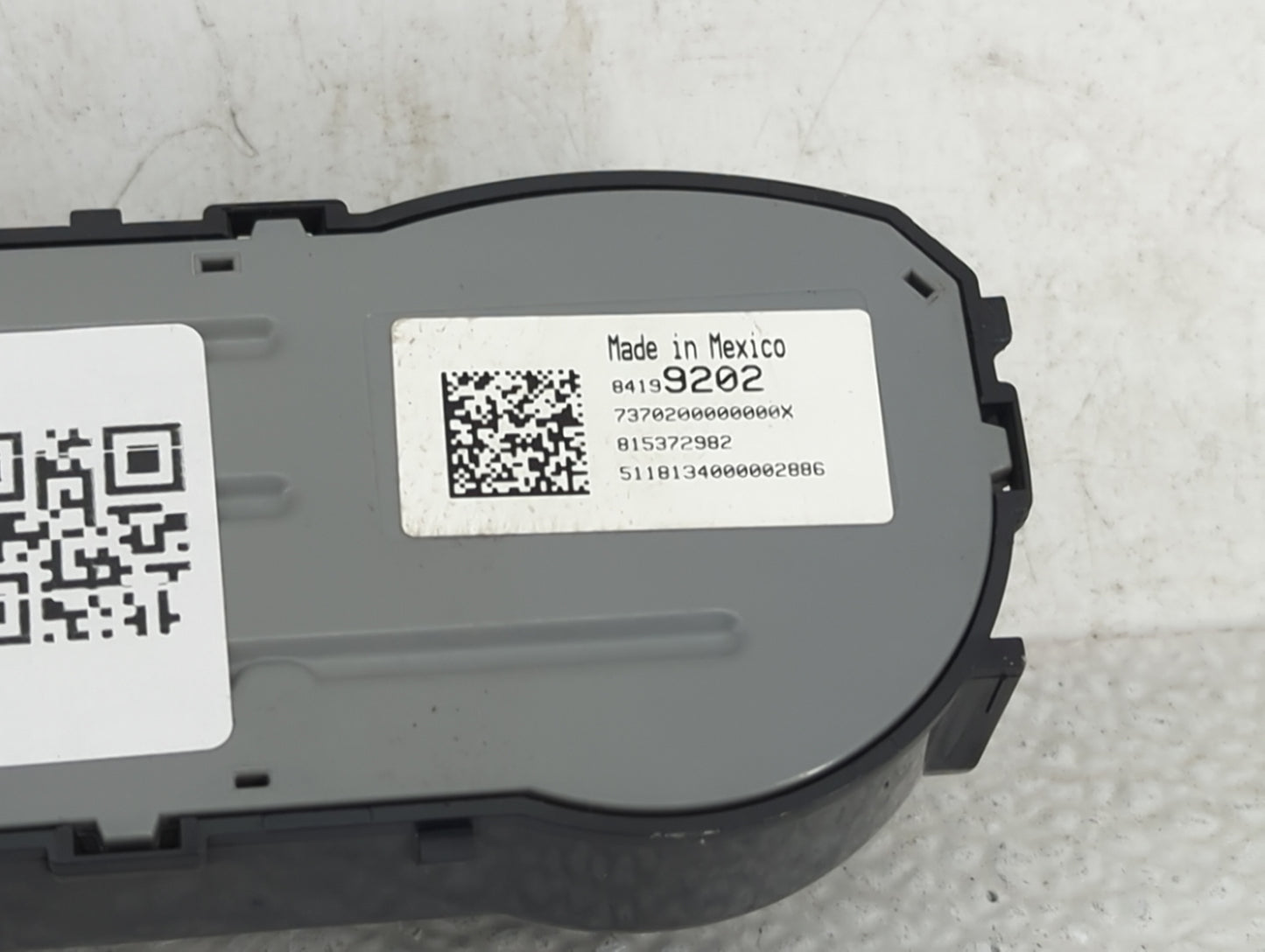 2015-2018 Chevrolet Silverado 2500 Climate Control Module Temperature AC/Heater Replacement P/N:84199202 815372982 Fits OEM