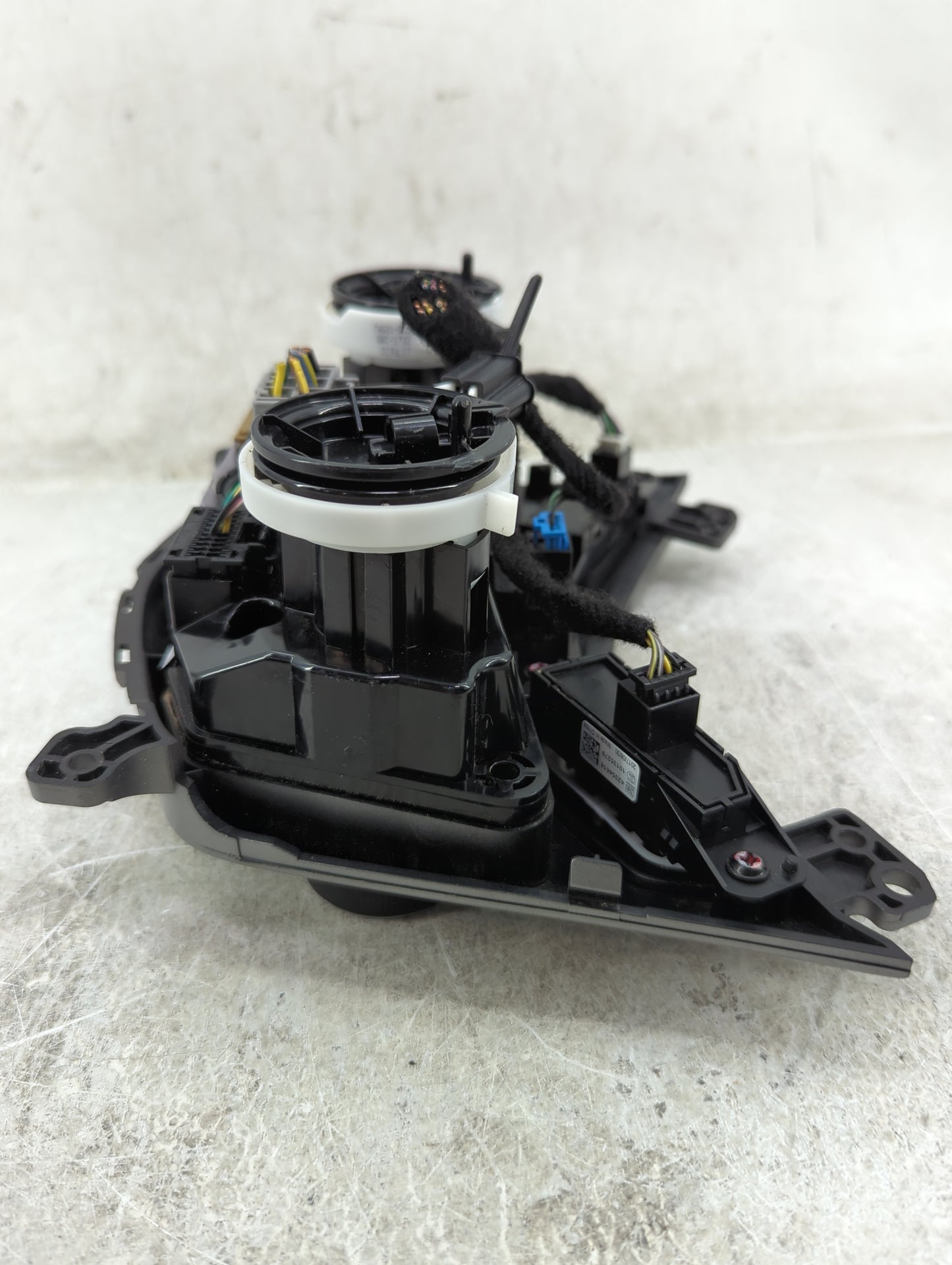 2018 Chevrolet Sonic Climate Control Module Temperature AC/Heater Replacement P/N:42354614 10135279 Fits OEM Used Auto Parts