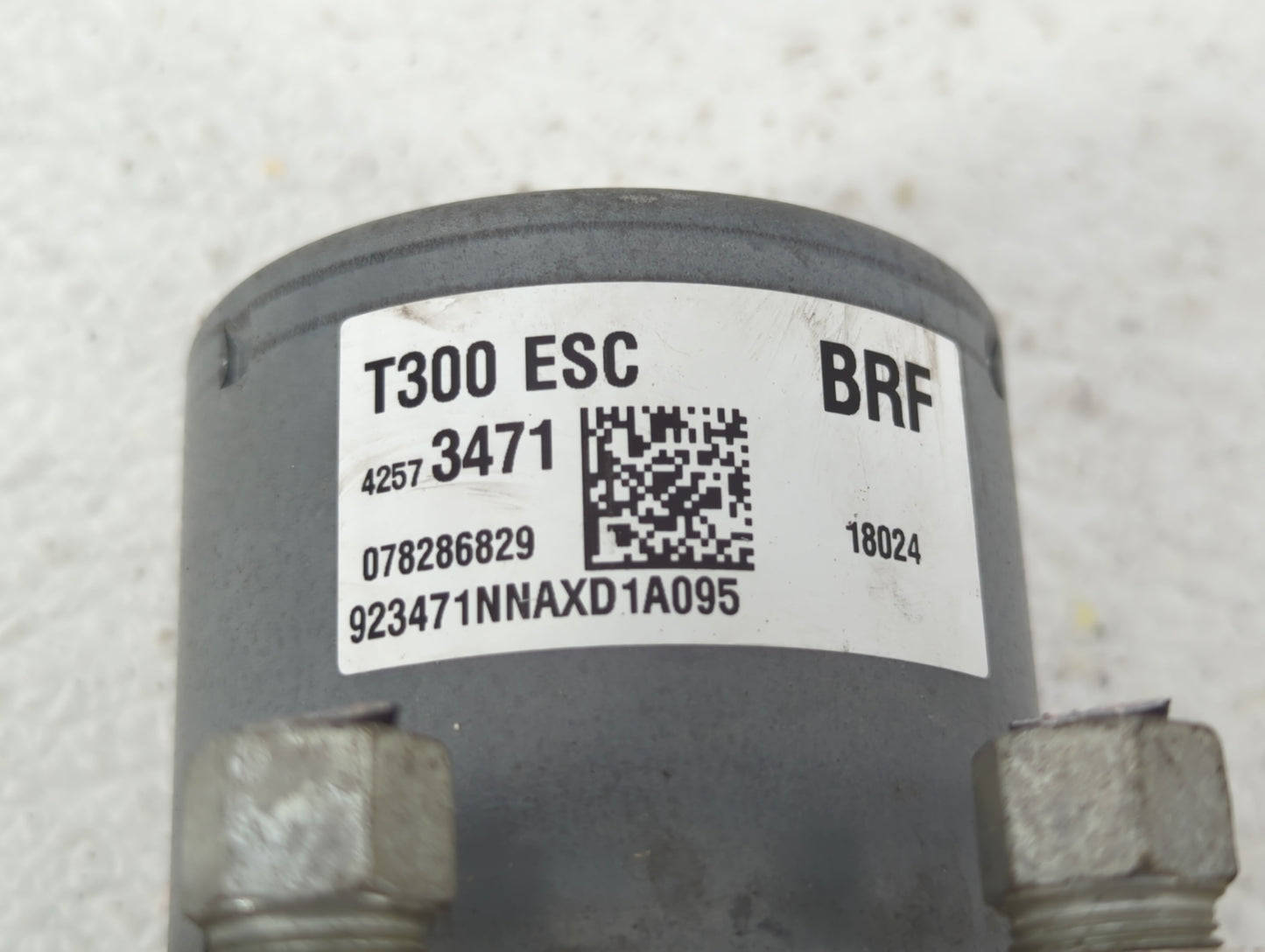 2017-2019 Chevrolet Sonic ABS Pump Control Module Replacement P/N:42573471 Fits Fits 2017 2018 2019 OEM Used Auto Parts - Oe