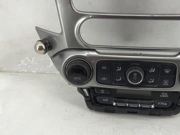 2018 Chevrolet Tahoe Climate Control Module Temperature AC/Heater Replacement P/N:84258727 815372982 Fits OEM Used Auto Parts