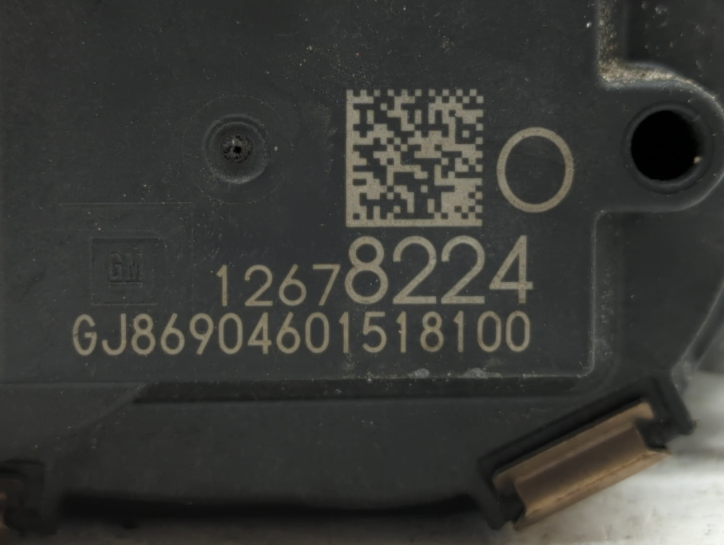 2015-2018 Chevrolet Tahoe Throttle Body P/N:12678224 12617792 Fits Fits 2014 2015 2016 2017 2018 2019 OEM Used Auto Parts -