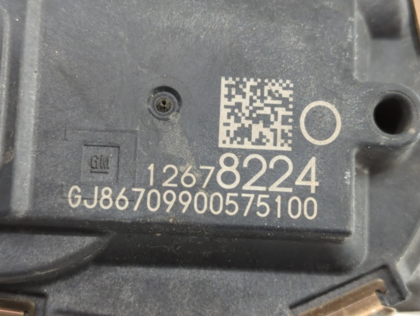 2015-2018 Chevrolet Tahoe Throttle Body P/N:12678224 12617792 Fits Fits 2014 2015 2016 2017 2018 2019 OEM Used Auto Parts -