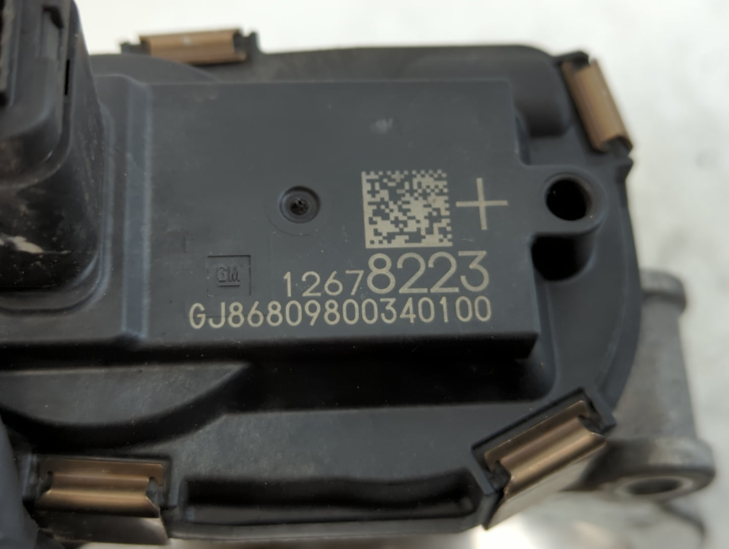 2018-2022 Chevrolet Tahoe Throttle Body P/N:12678223 Fits Fits 2014 2015 2016 2017 2018 2019 2020 2021 2022 OEM Used Auto Pa