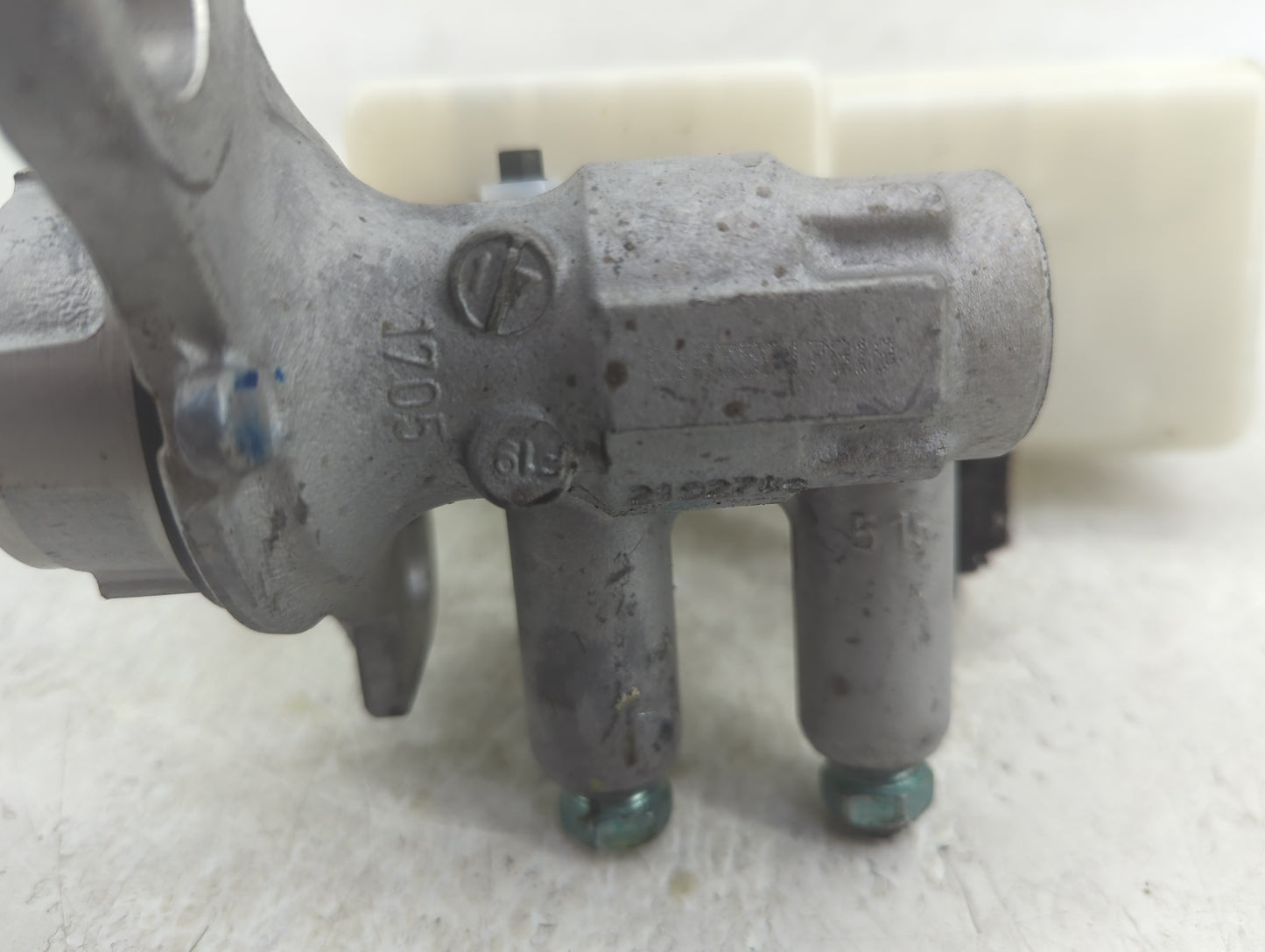 2018-2022 Chevrolet Traverse Brake Master Cylinder - Oemusedautoparts1.com
