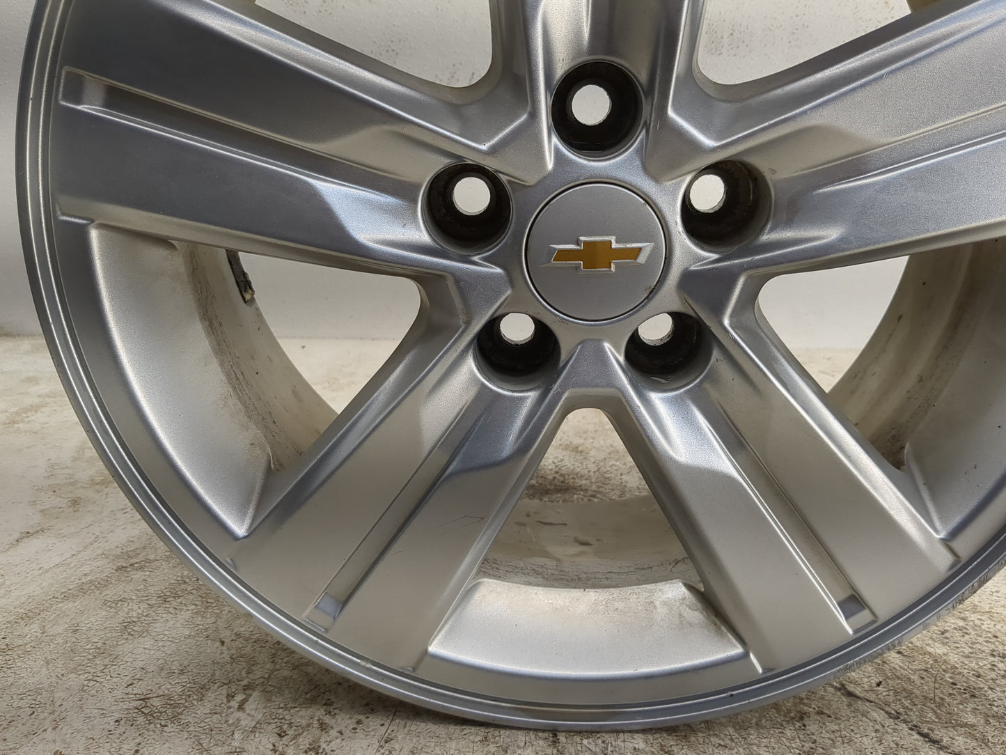 2013-2018 Chevrolet Trax Oem Wheel Rim - Oemusedautoparts1.com
