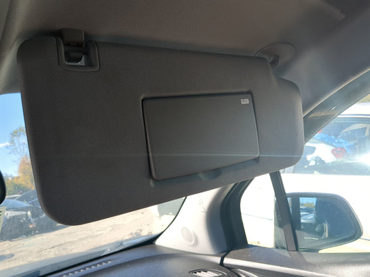 2017-2020 Chevrolet Trax Sun Visor Shade Replacement Passenger Right Mirror Fits Fits 2017 2018 2019 2020 OEM Used Auto Parts