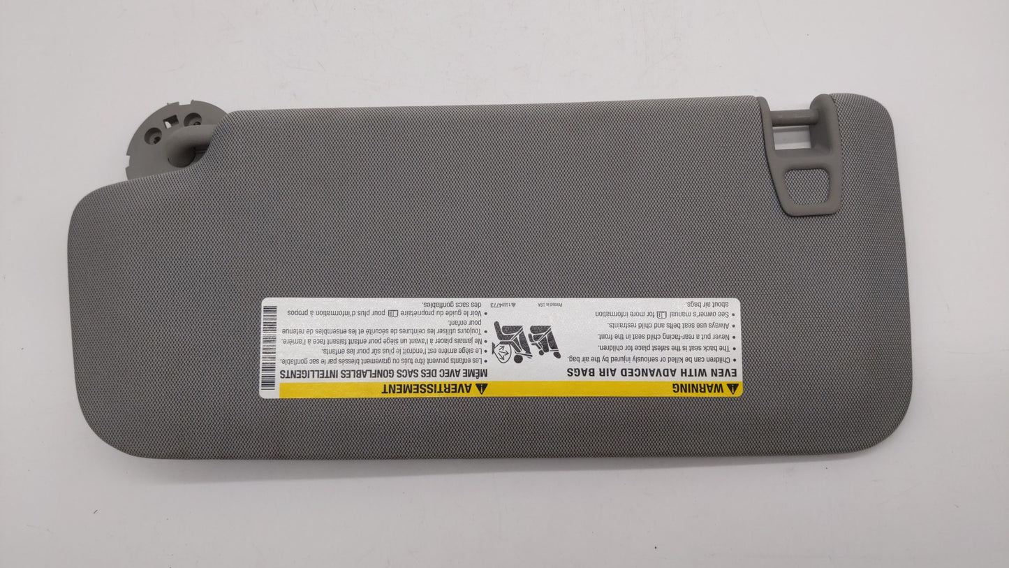 2017-2018 Chevrolet Trax Sun Visor Shade Replacement Passenger Right Mirror Fits Fits 2017 2018 OEM Used Auto Parts - Oemuse