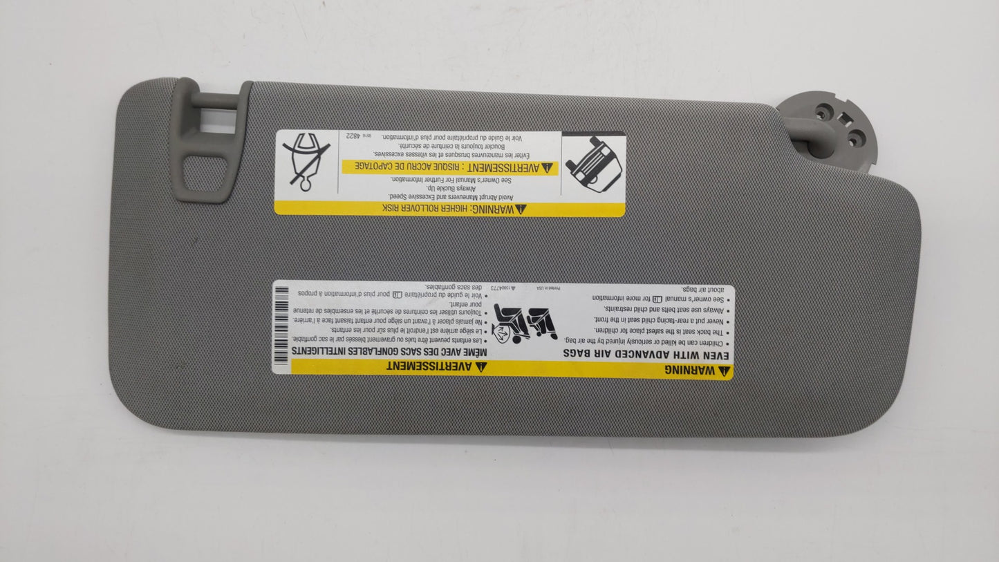 2017-2018 Chevrolet Trax Sun Visor Shade Replacement Driver Left Mirror Fits Fits 2017 2018 OEM Used Auto Parts - Oemusedaut