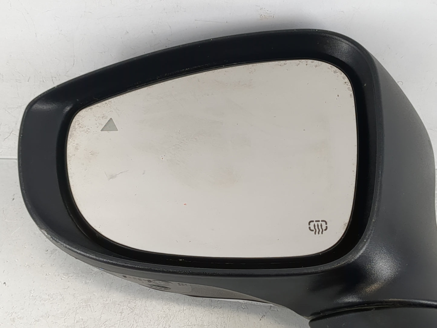 2017-2019 Chrysler Pacifica Driver Side View Mirror - Left Door Mirror OEM Used - Oemusedautoparts1.com