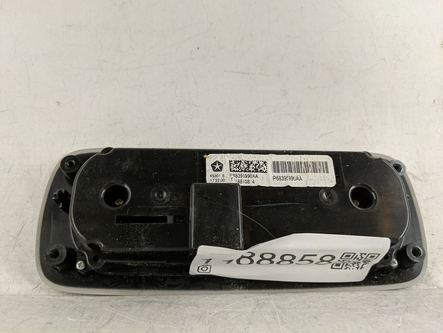 2017-2021 Chrysler Pacifica Climate Control Module Temperature AC/Heater Replacement P/N:P68395990AA Fits OEM Used Auto Part
