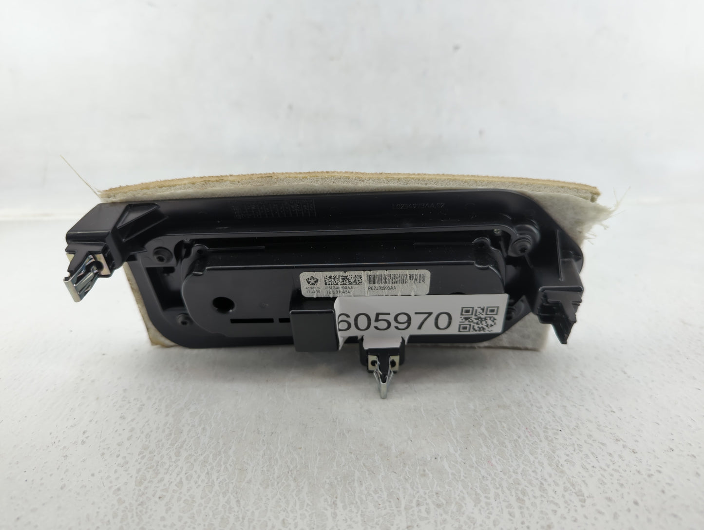 2017-2021 Chrysler Pacifica Climate Control Module Temperature AC/Heater Replacement P/N:P68395090AA Fits OEM Used Auto Part