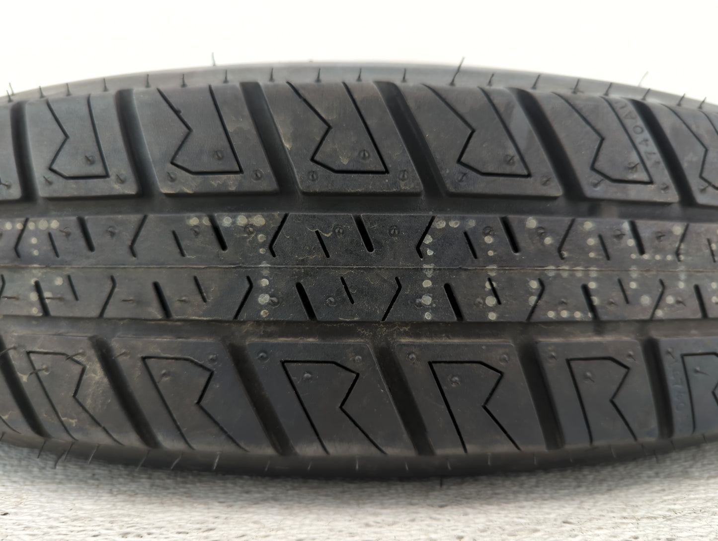 Dodge Caravan Spare Donut Tire Wheel Rim Oem 1078182 - Oemusedautoparts1.com