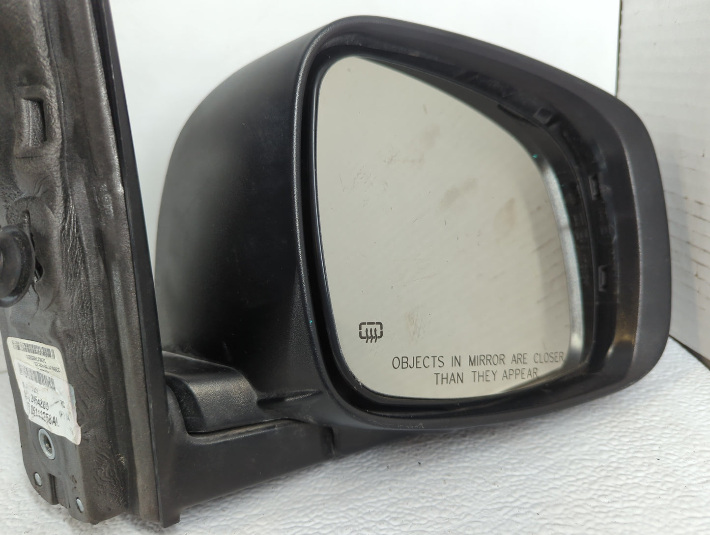 2018 Dodge Caravan Side Mirror Replacement Passenger Right View Door Mirror P/N:1AB721AUAL Fits OEM Used Auto Parts - Oemuse