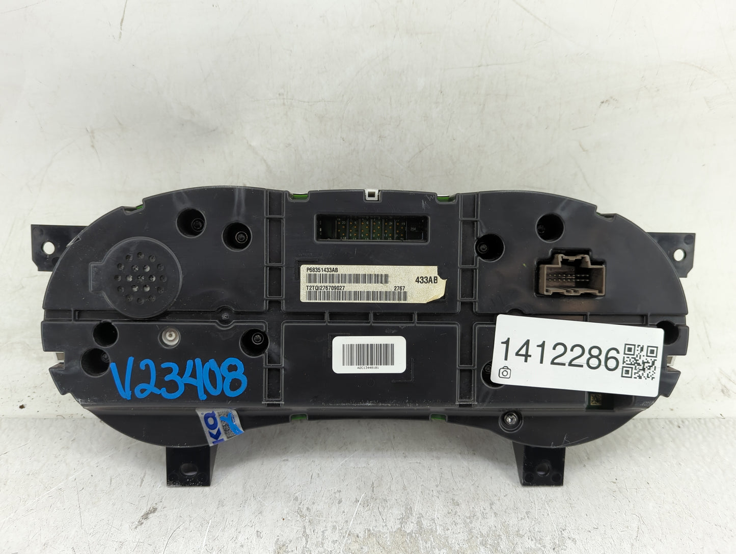2018 Dodge Charger Instrument Cluster Speedometer Gauges P/N:P68351433AB Fits OEM Used Auto Parts - Oemusedautoparts1.com