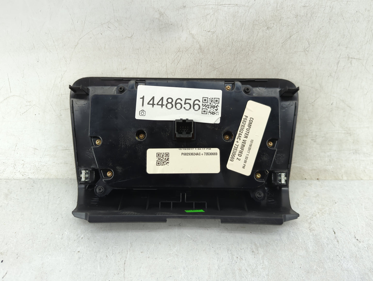2017-2018 Dodge Charger Climate Control Module Temperature AC/Heater Replacement P/N:P68293624AC 73530669 Fits Fits 2017 201