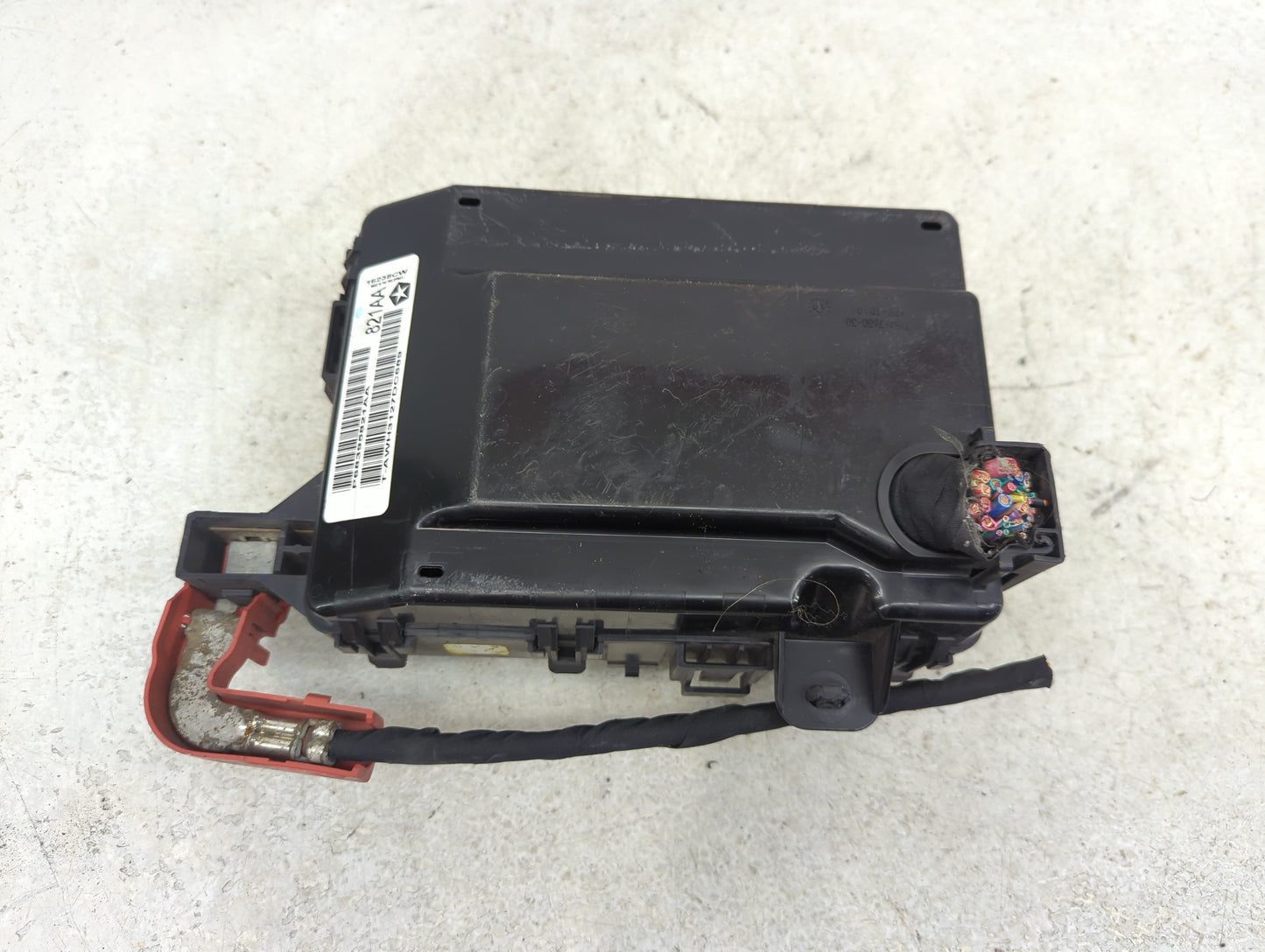 2018 Dodge Charger Fusebox Fuse Box Panel Relay Module P/N:P68395821AA 68336801AC Fits OEM Used Auto Parts - Oemusedautopart