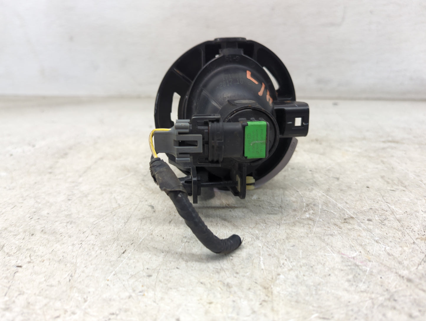 2014-2020 Dodge Durango Driver Left Oem Front Light Lamp Black - Oemusedautoparts1.com