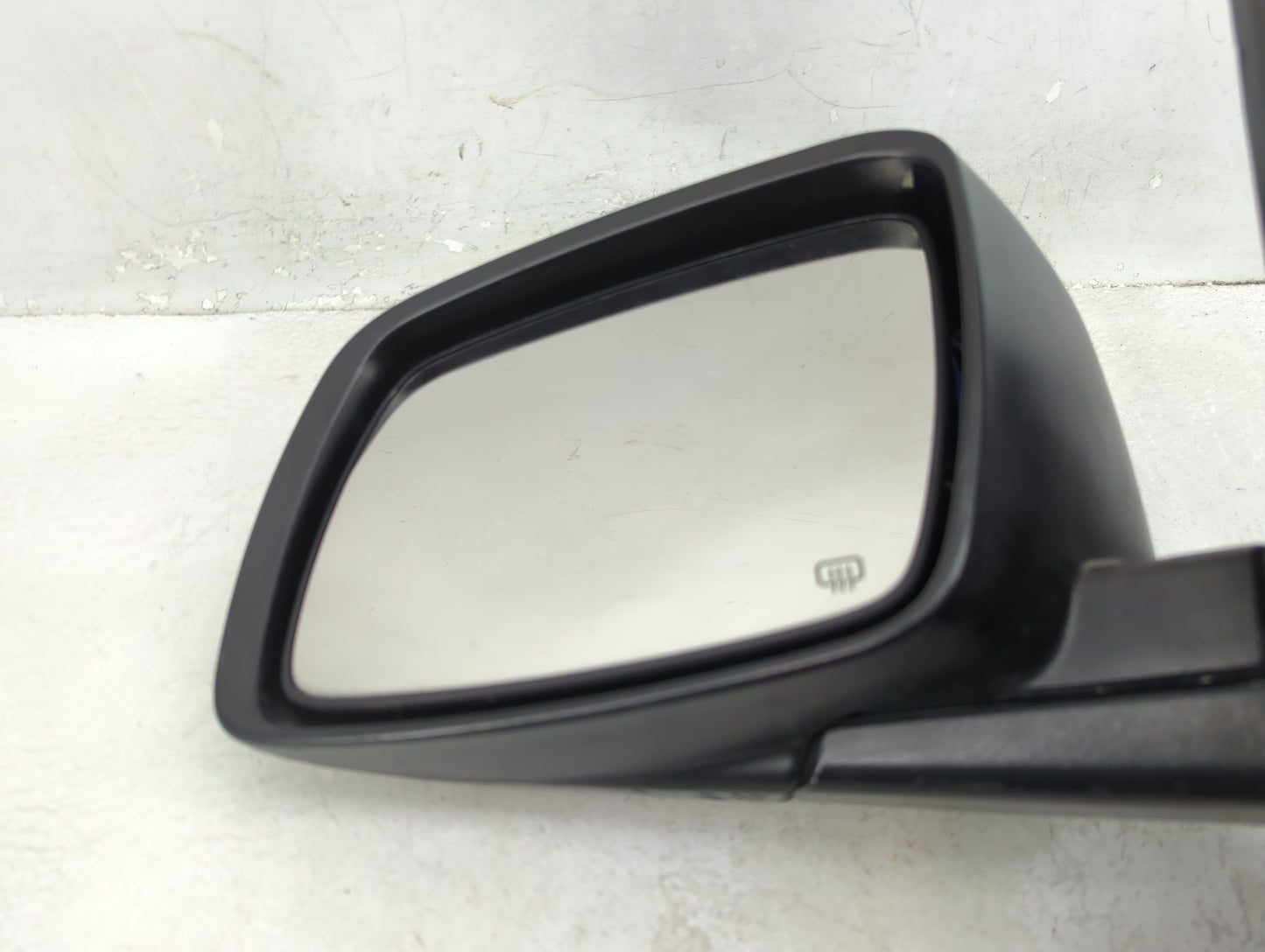 2018 Dodge Journey Driver Side View Mirror - Left Door Mirror OEM Used - Oemusedautoparts1.com