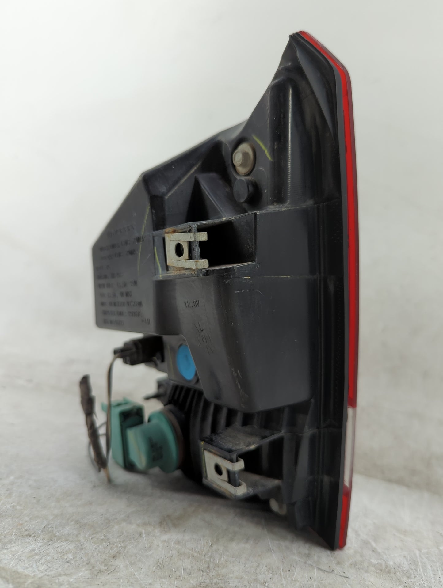 2018 Dodge Journey Tail Light Assembly Driver Left OEM P/N:68227131AA Fits OEM Used Auto Parts - Oemusedautoparts1.com