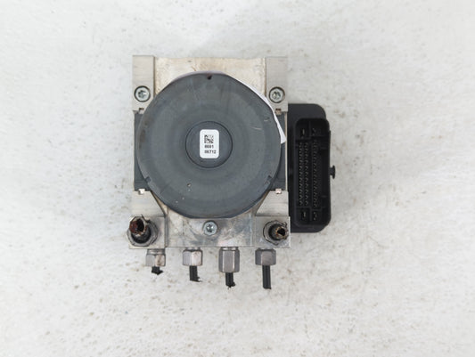 2018 Dodge Journey ABS Pump Control Module Replacement P/N:P68500121AC P68272500AB, P68272500AC, P682772500AB, P68339085AB Fits OEM Used Auto Parts
