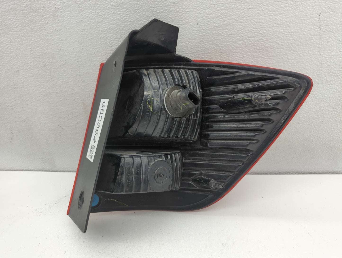 2018 Dodge Journey Tail Light Assembly Driver Left OEM P/N:5031043616 05116291AH Fits OEM Used Auto Parts - Oemusedautoparts