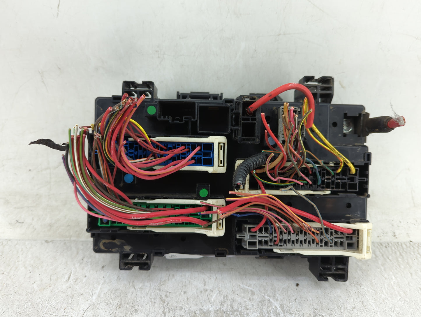2018 Dodge Ram 1500 Fusebox Fuse Box Panel Relay Module P/N:68322373AB Fits OEM Used Auto Parts - Oemusedautoparts1.com
