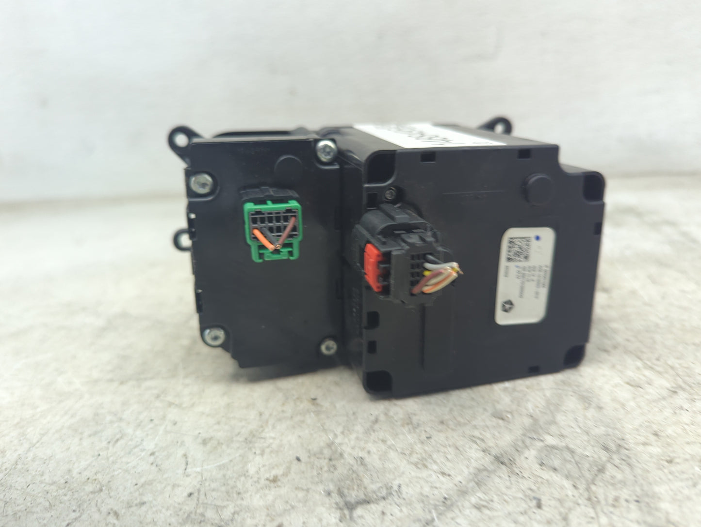 2018 Dodge Ram 1500 Climate Control Module Temperature AC/Heater Replacement Fits OEM Used Auto Parts - Oemusedautoparts1.co