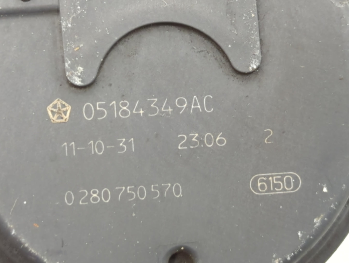 2018 Dodge Ram 1500 Throttle Body P/N:05184349AC Fits Fits 2011 2012 2013 2014 2015 2016 2017 2019 2020 2021 2022 OEM Used A