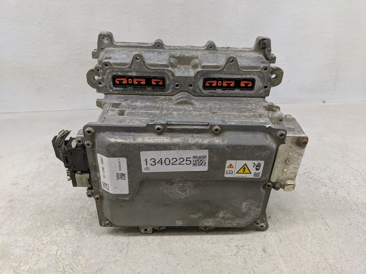 2013 C-max Ac Dc Power Control Module Accessory Computer Power Inverter - Oemusedautoparts1.com