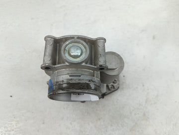 2013-2018 Ford C-Max Throttle Body P/N:DS7E-9F991-AJ Fits Fits 2013 2014 2015 2016 2017 2018 2019 2020 2021 2022 OEM Used Auto Parts