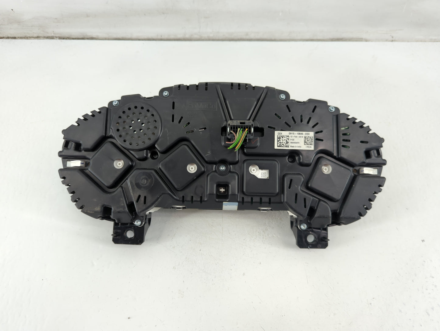 2018-2019 Ford Ecosport Instrument Cluster Speedometer Gauges P/N:B633034F0 GN15-10849-DEH Fits Fits 2018 2019 OEM Used Auto