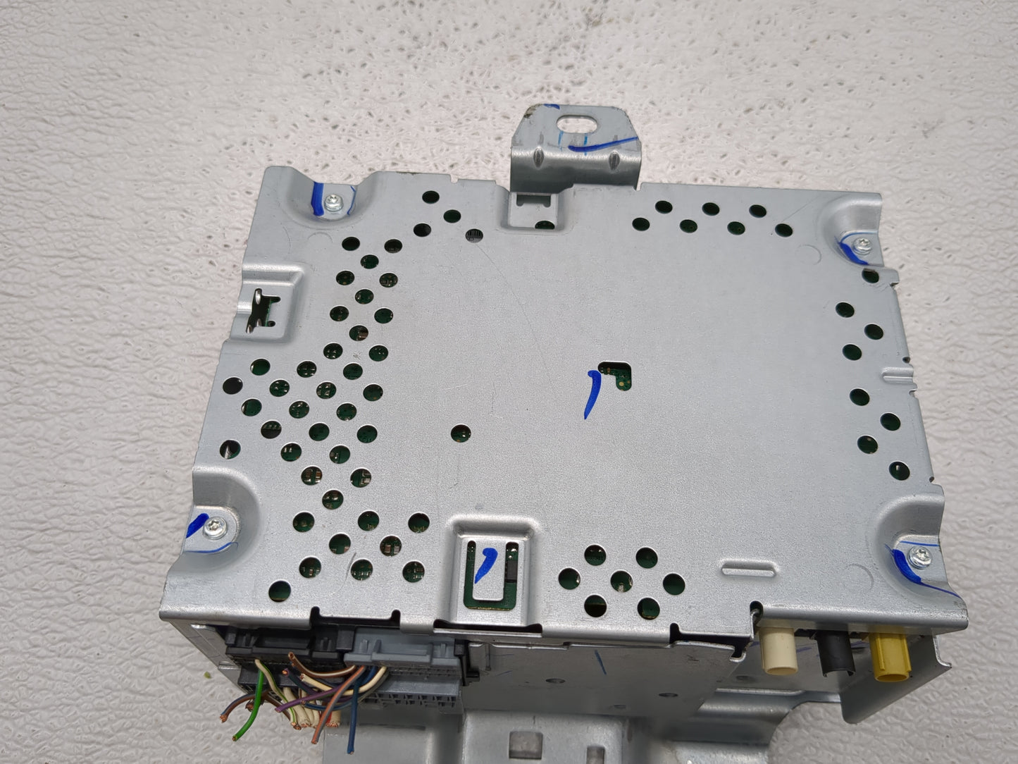 2018-2022 Ford Ecosport Radio AM FM Cd Player Receiver Replacement P/N:J2BT-19C107-FL Fits Fits 2018 2019 2020 2021 2022 OEM