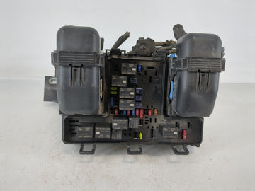 2015-2018 Ford Edge Fusebox Fuse Box Panel Relay Module P/N:G2GT-14A075AA Fits Fits 2015 2016 2017 2018 OEM Used Auto Parts