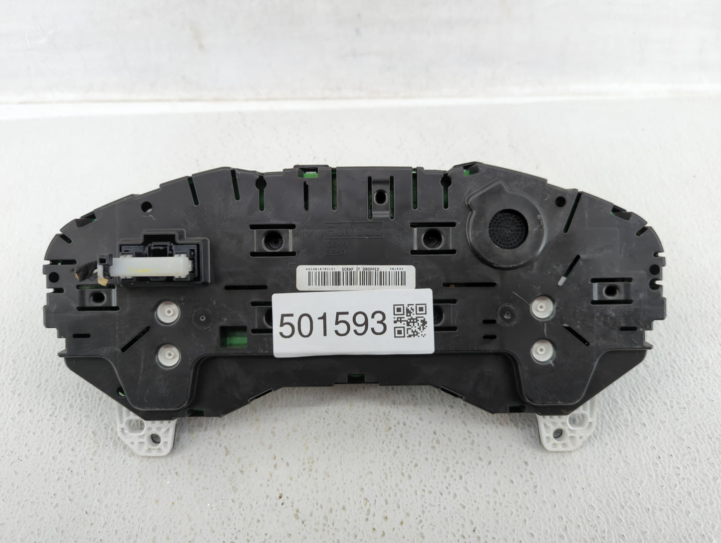 2016-2018 Ford Edge Instrument Cluster Speedometer Gauges P/N:GT4T-10849-AB Fits Fits 2016 2017 2018 OEM Used Auto Parts - O