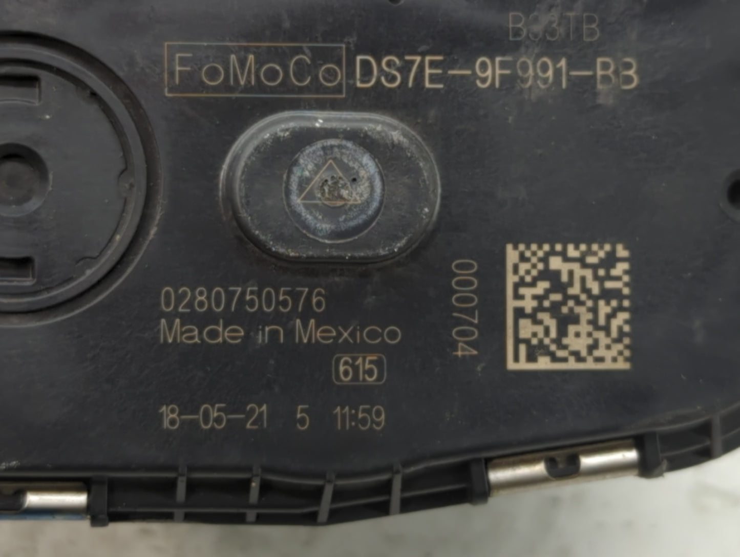 2015-2018 Ford Edge Throttle Body P/N:DS7E -9F991-BB Fits Fits 2014 2015 2016 2017 2018 2019 2020 2021 2022 OEM Used Auto Pa