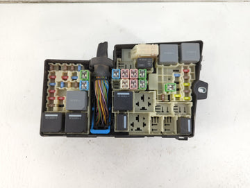 2018 Ford Escape Fusebox Fuse Box Panel Relay Module P/N:GJ7T-14A076-BA E00027328, AV6T-14A142-AB Fits OEM Used Auto Parts