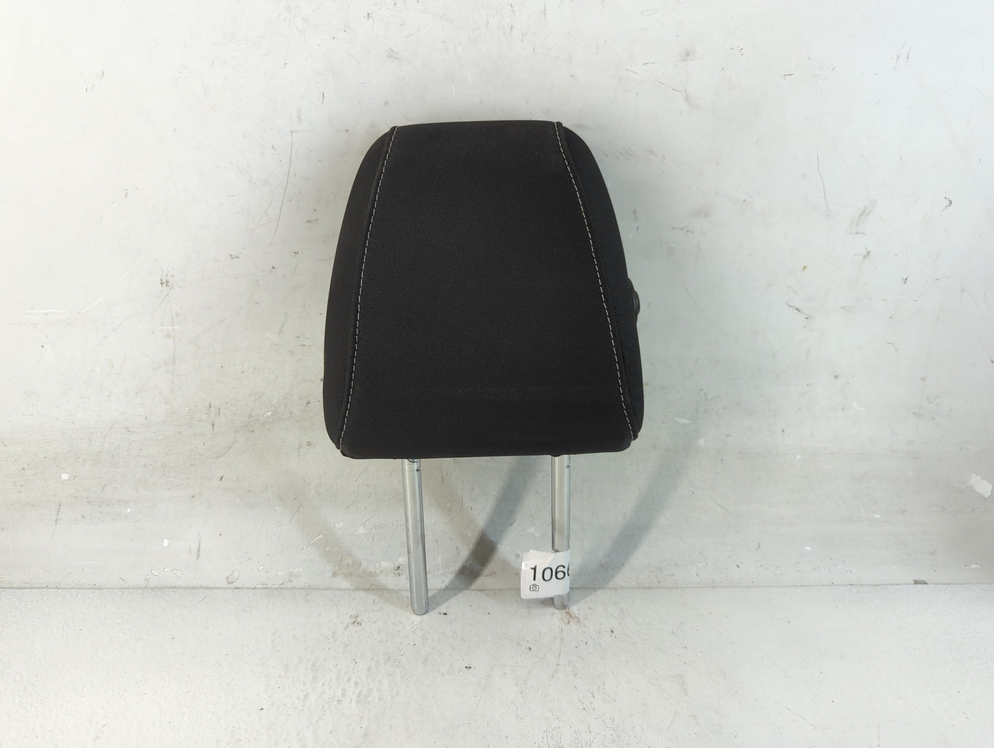 2018 Ford Escape Headrest Head Rest Front Driver Passenger Seat Fits OEM Used Auto Parts - Oemusedautoparts1.com