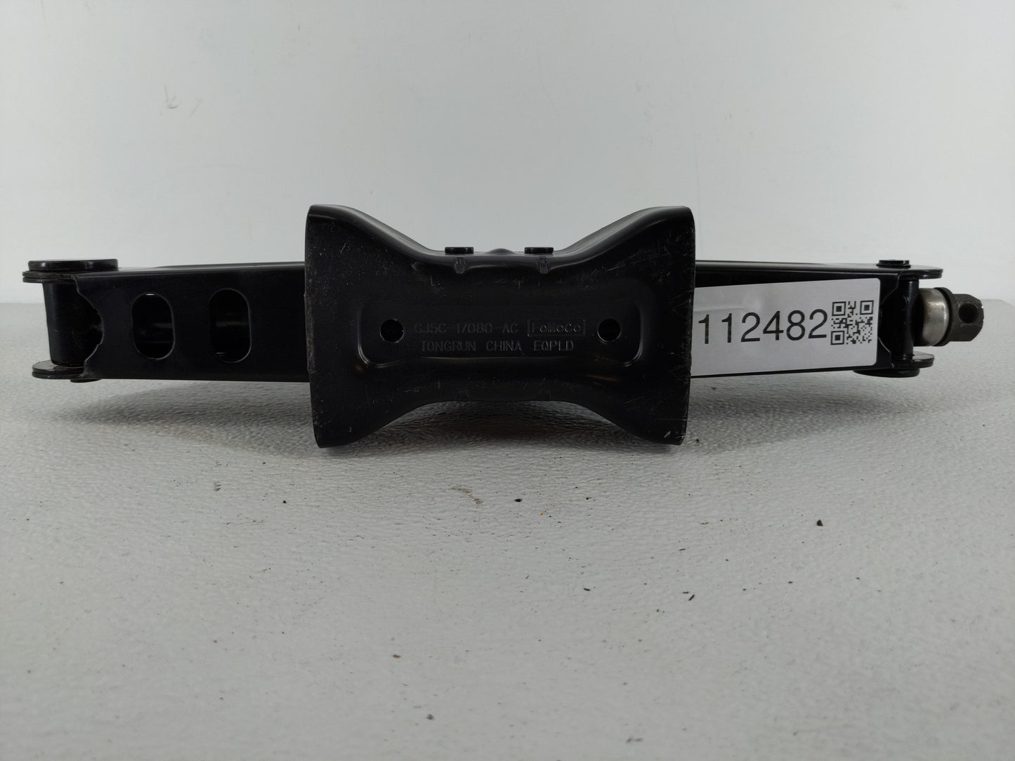 2018 Ford Escape Spare Scissor Car Jack - Oemusedautoparts1.com