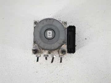 2017-2019 Ford Escape ABS Pump Control Module Replacement P/N:GV61-2C405-CH Fits Fits 2017 2018 2019 OEM Used Auto Parts