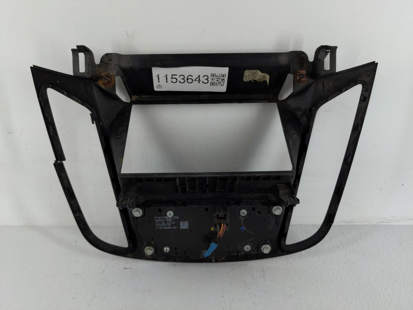 2017-2019 Ford Escape Radio AM FM Cd Player Receiver Replacement P/N:F1CT 18K811 HC Fits Fits 2017 2018 2019 OEM Used Auto P