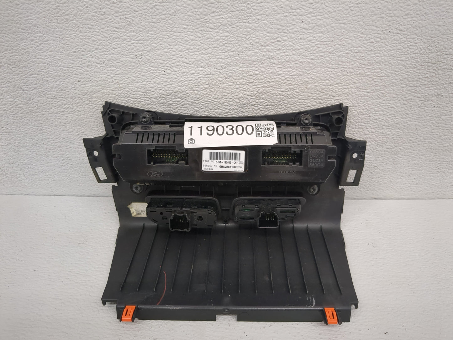 2018-2019 Ford Escape Climate Control Module Temperature AC/Heater Replacement Fits Fits 2018 2019 OEM Used Auto Parts - Oem