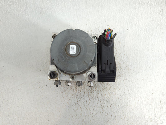 2017-2019 Ford Escape ABS Pump Control Module Replacement P/N:GV61-2C405-CJ Fits Fits 2017 2018 2019 OEM Used Auto Parts