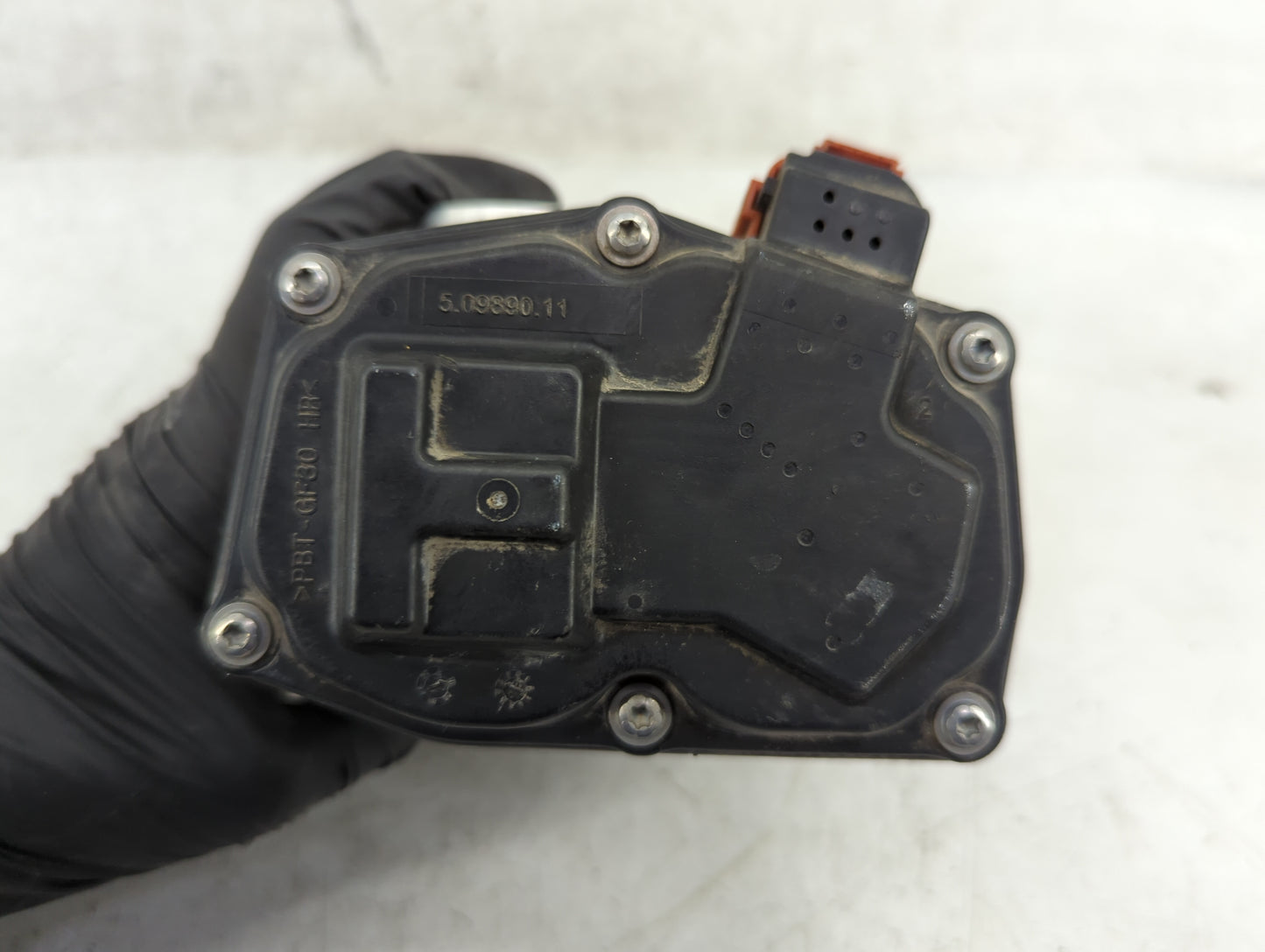 2017-2019 Ford Escape Throttle Body P/N:DS7G-9F991-CA Fits Fits 2014 2015 2016 2017 2018 2019 2020 OEM Used Auto Parts - Oem