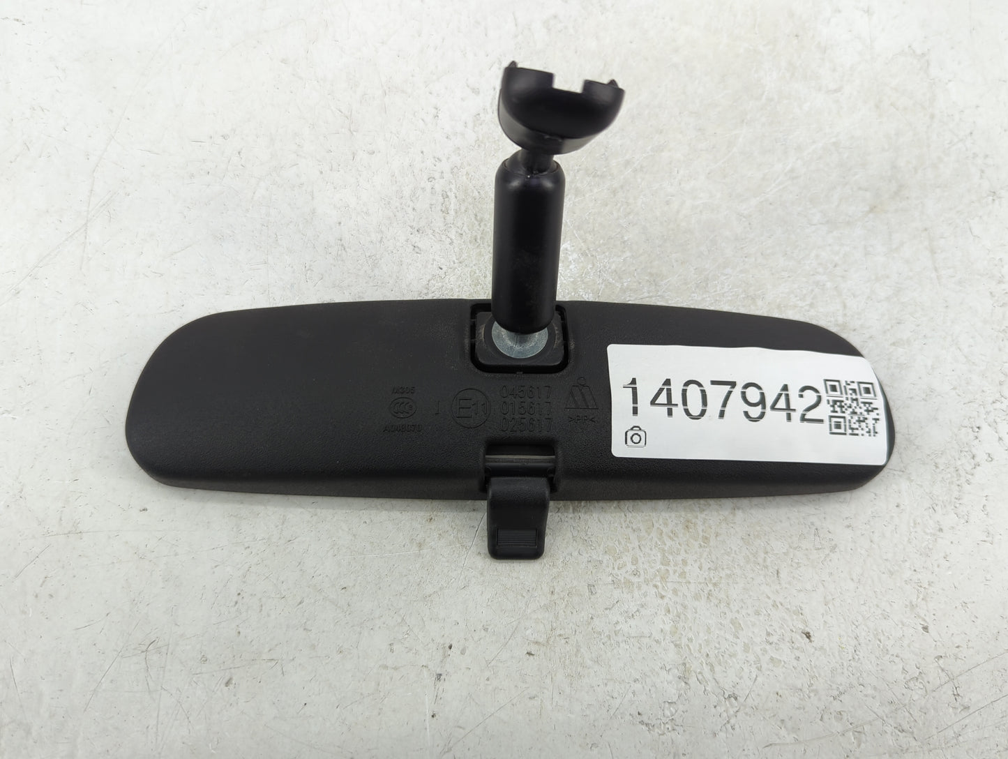 2017-2019 Ford Escape Interior Rear View Mirror Replacement OEM P/N:A048070 Fits Fits 2015 2016 2017 2018 2019 OEM Used Auto