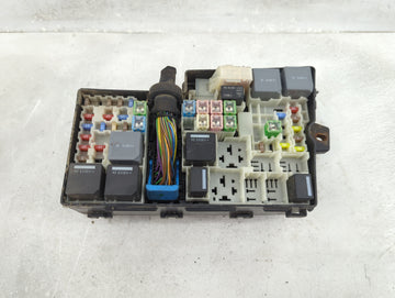 2018 Ford Escape Fusebox Fuse Box Panel Relay Module P/N:GJ7T-14A076-CA 19648 000 002, 21090 000 001 Fits OEM Used Auto Parts