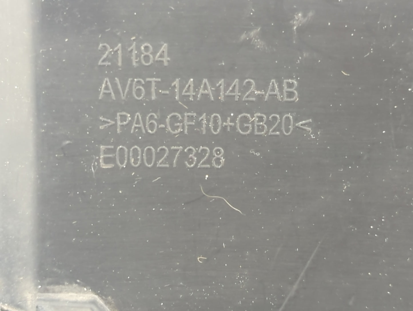 2018 Ford Escape Fusebox Fuse Box Panel Relay Module P/N:E00027328 AV6T-14A142-AB Fits OEM Used Auto Parts - Oemusedautopart