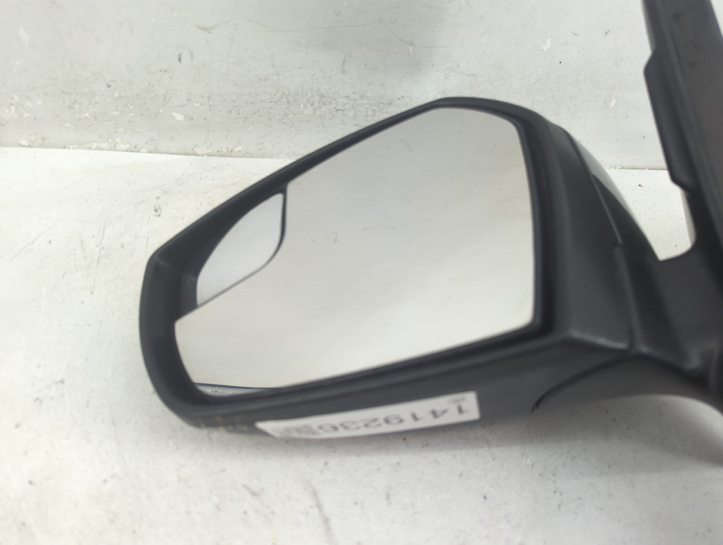 2017-2019 Ford Escape Driver Side View Mirror - Left Door Mirror OEM Used - Oemusedautoparts1.com